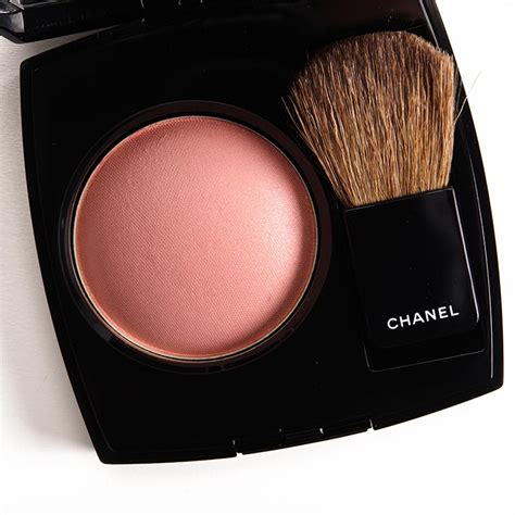 chanel rose bronze blush review.